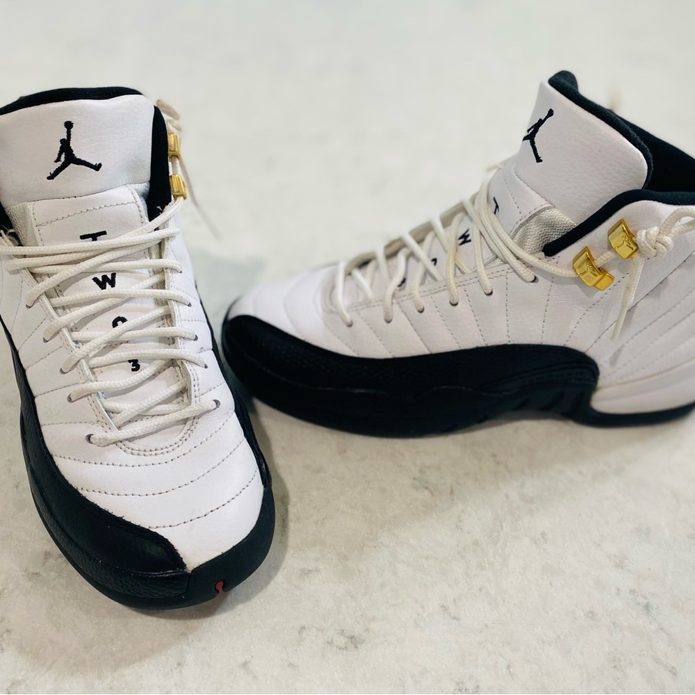 Nike Jordan 12 Retro Taxi • Youth Size 5